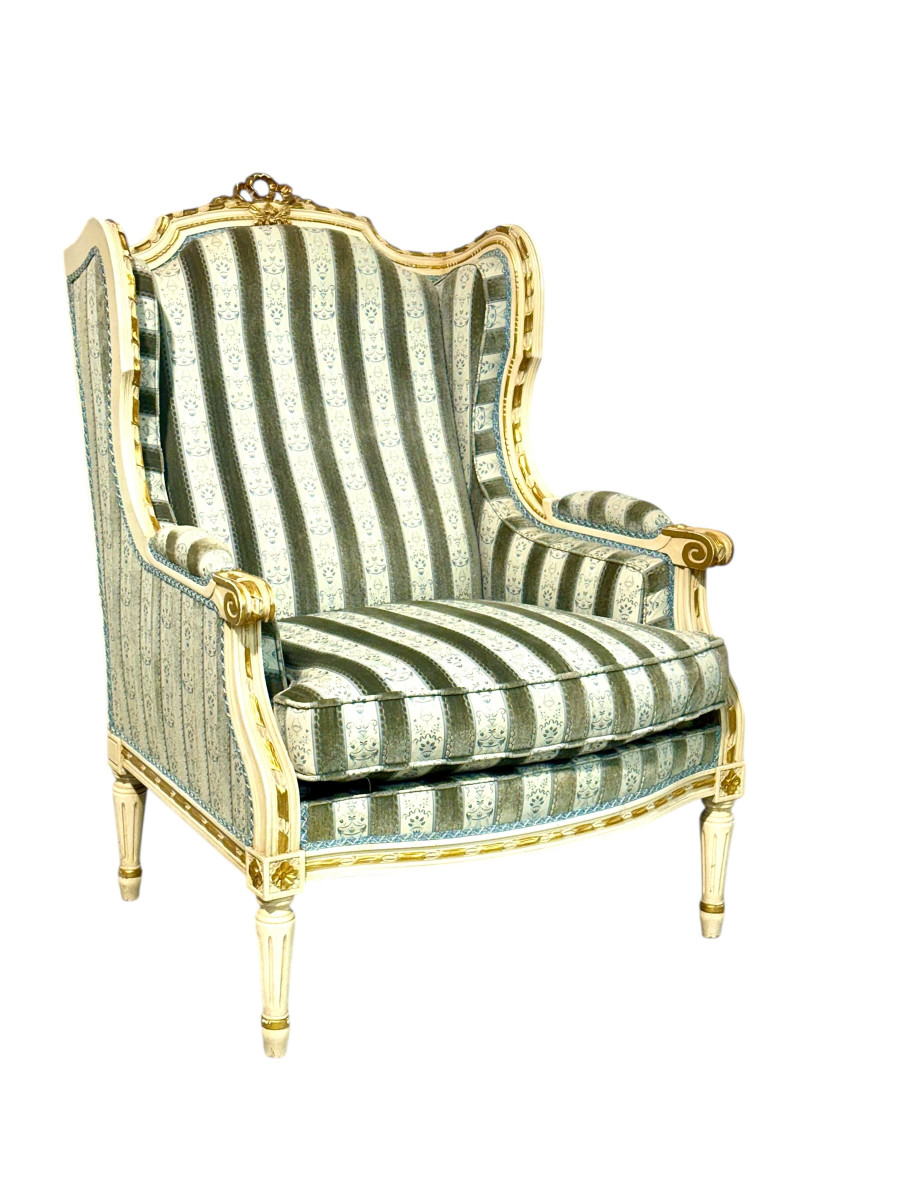 Paire de fauteuils bergères en bois doré de style Louis XVI, fin du XIXe siècle-photo-1