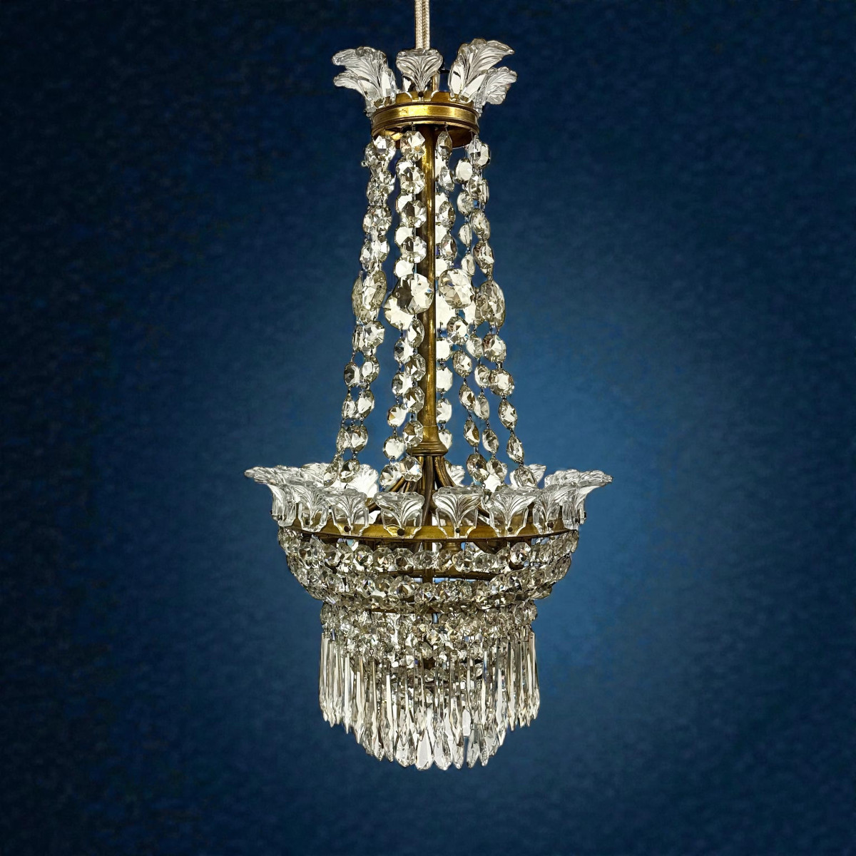 19th Century Gilt Bronze And Crystal Chandelier, Attributed To Baccarat-photo-3