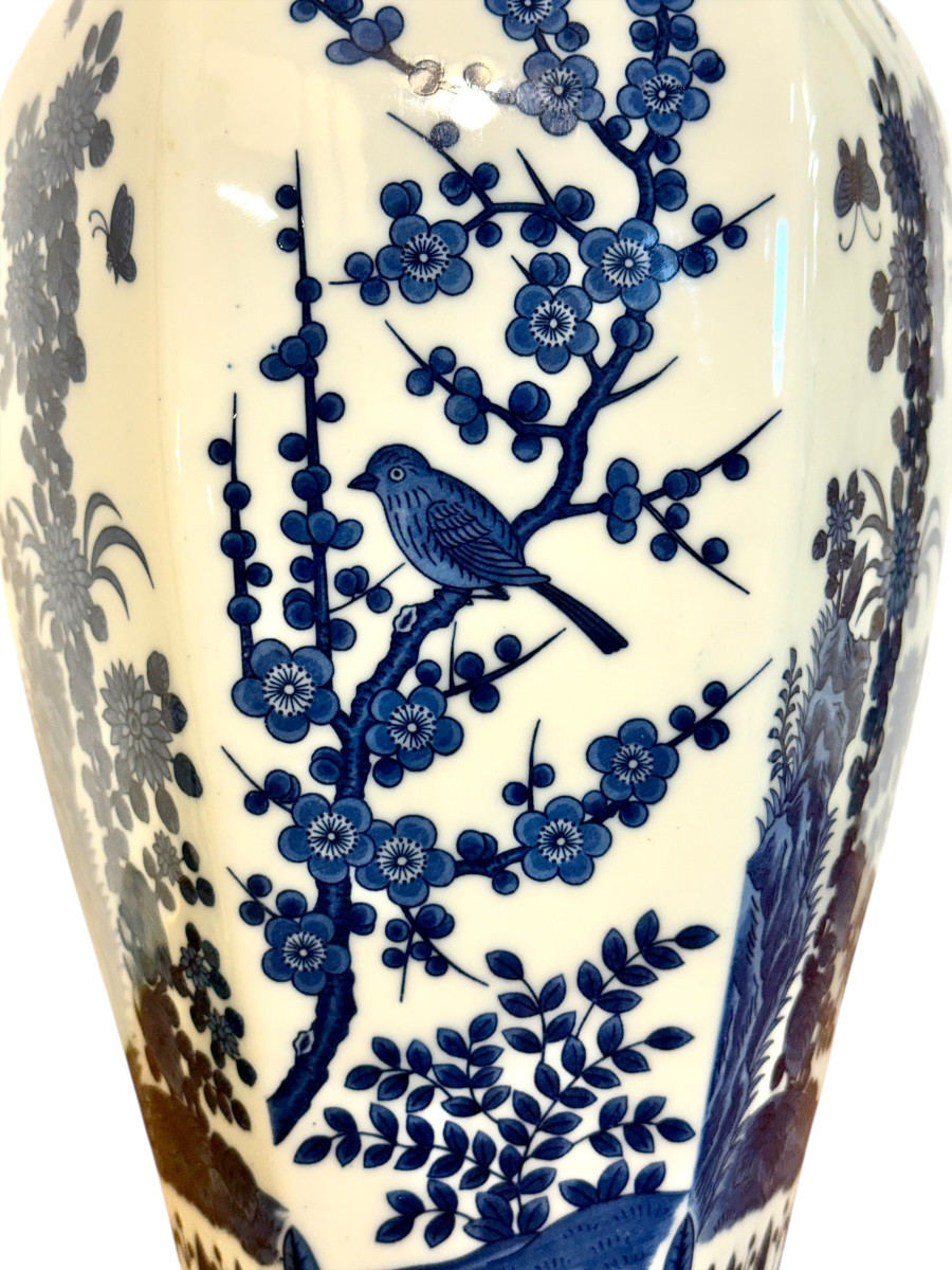 Large Blue And White Hexagonal Lidded Porcelain Vase, Chinoiserie-photo-4