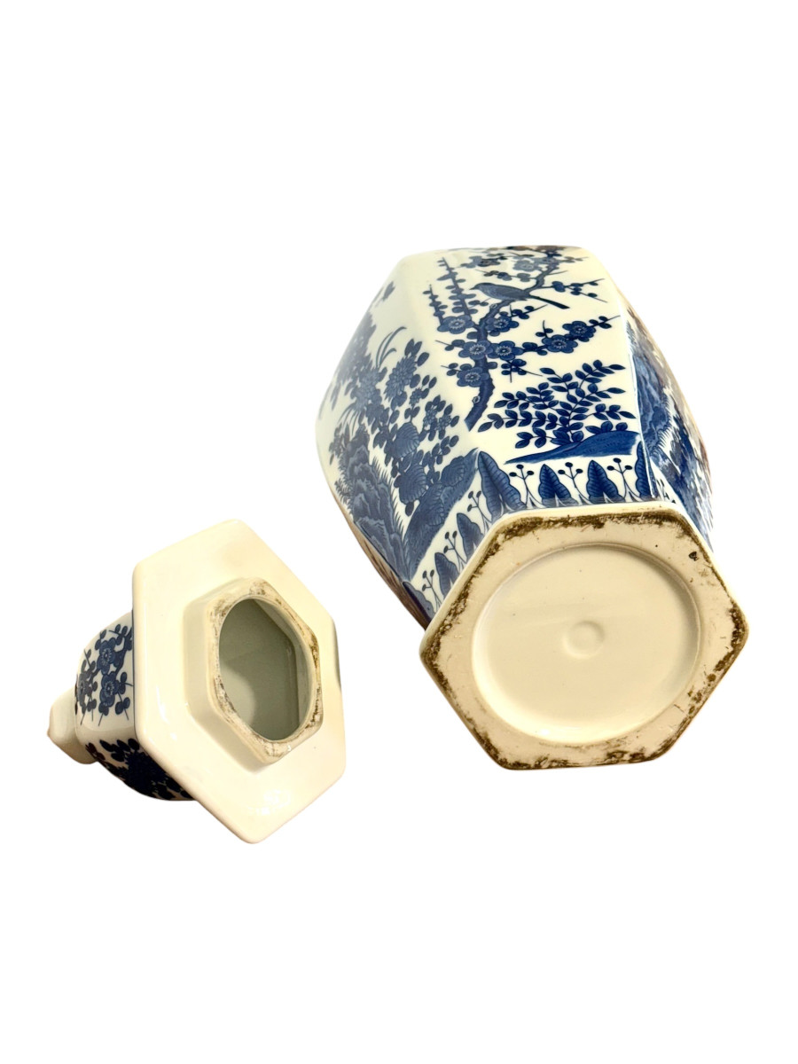 Large Blue And White Hexagonal Lidded Porcelain Vase, Chinoiserie-photo-8
