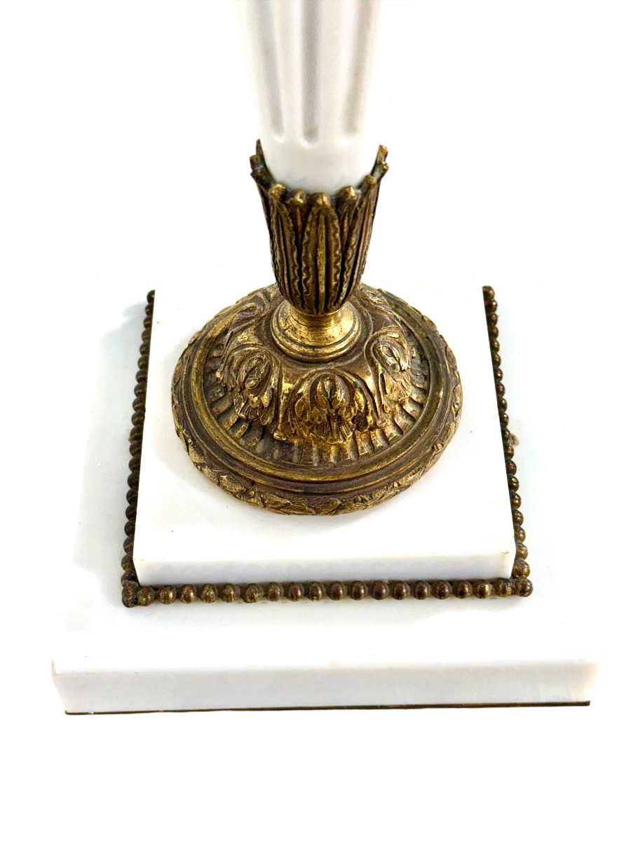 Pied de lampe de style Empire du XIXe siècle, en bronze doré et marbre de Carrare-photo-1