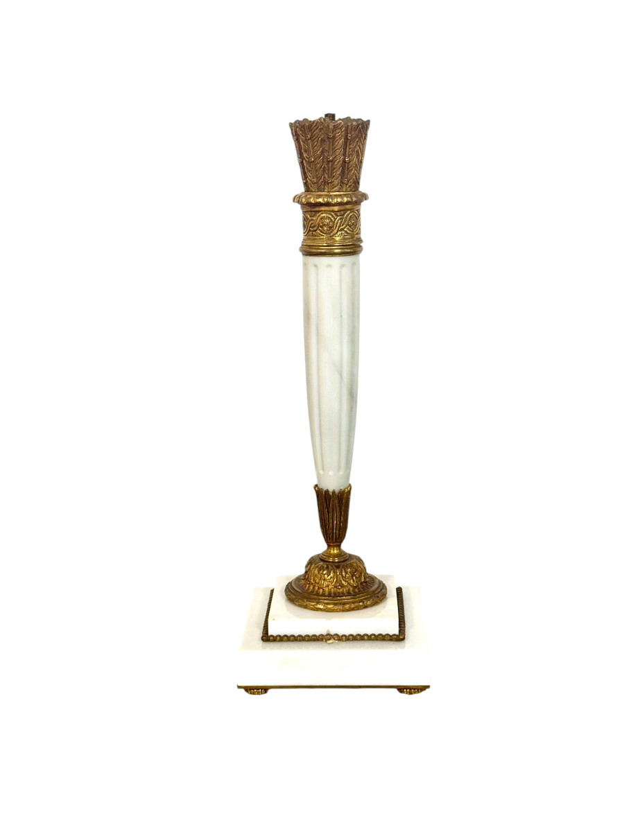Pied de lampe de style Empire du XIXe siècle, en bronze doré et marbre de Carrare