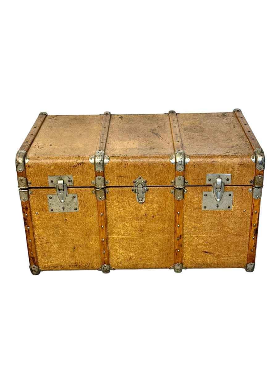 19th Century Wood And Leather Travel Trunk With Velvet Interior-photo-4