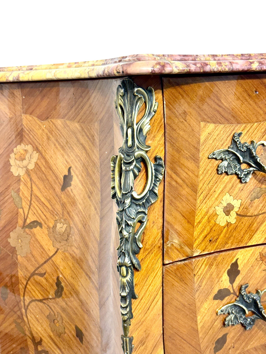 Commode marquetée de style Louis XV avec plateau en marbre, fin du XIXe siècle-photo-2