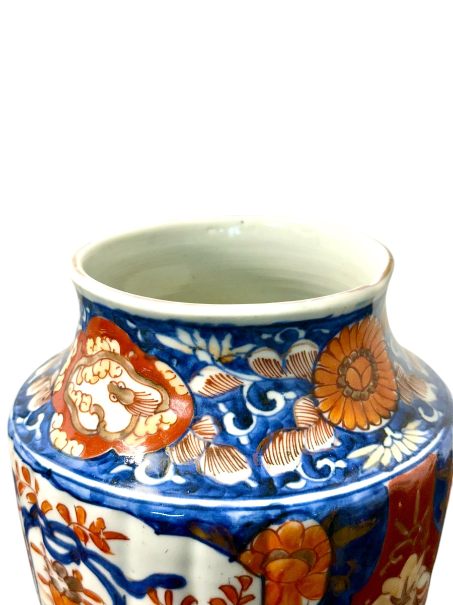 Pair Of 19th Century Japanese Imari Porcelain Vases-photo-6