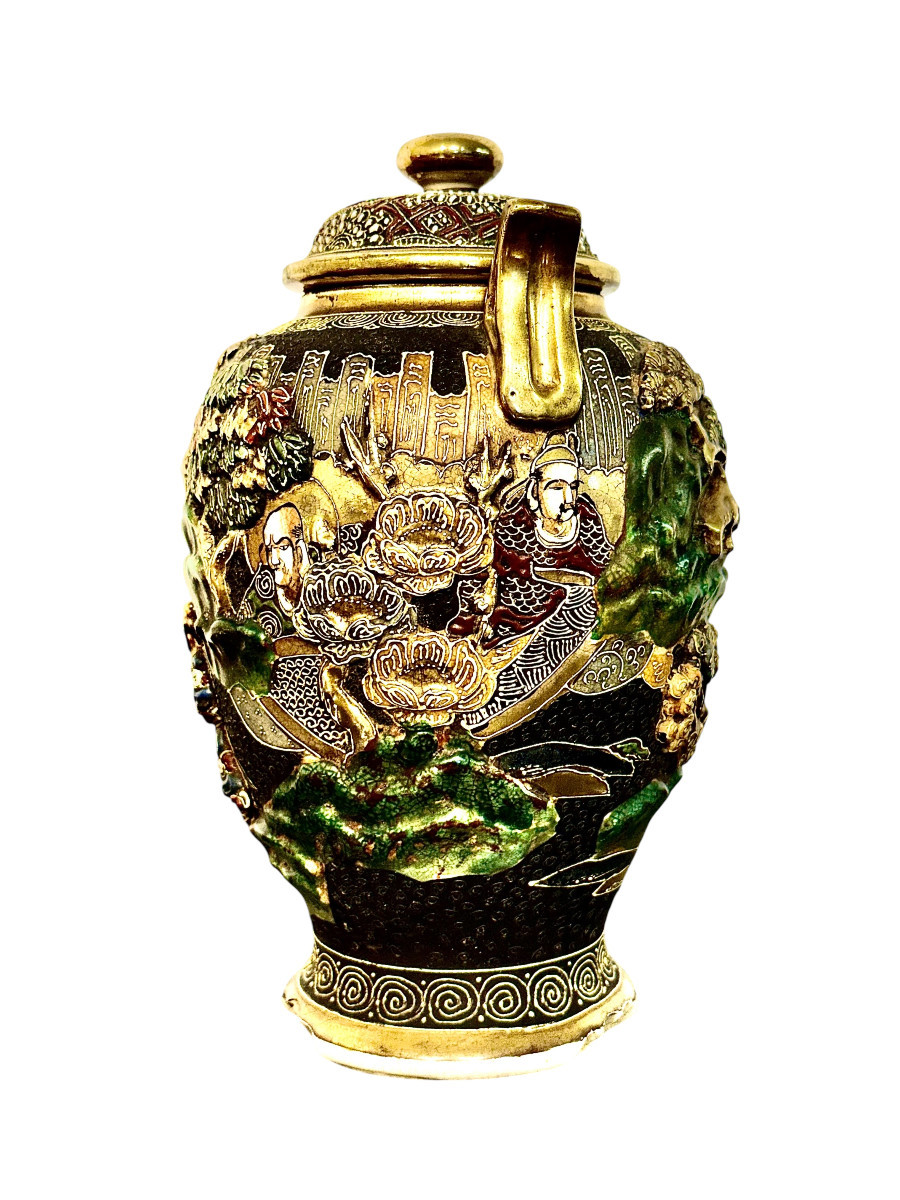 Vase couvert Satsuma Moriage japonais à décor figuratif-photo-3