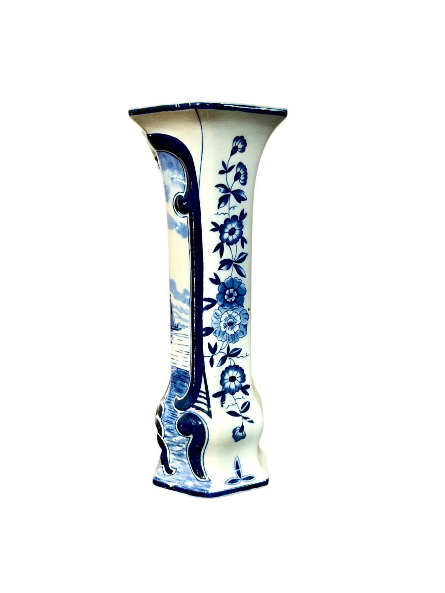 Vase hexagonal en faïence bleue de Delft du XXe siècle, à décor paysager-photo-4