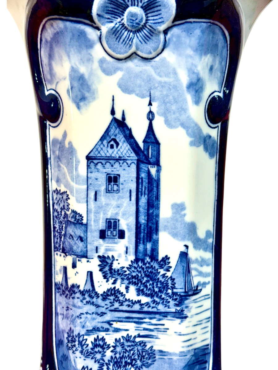 Vase hexagonal en faïence bleue de Delft du XXe siècle, à décor paysager-photo-2