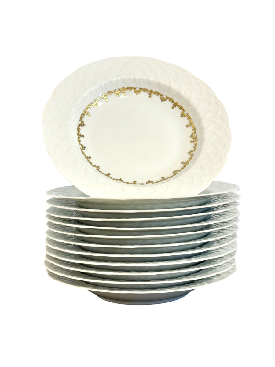 Service en porcelaine fine dorée Bernardaud Limoges « Rimbaud » de 52 pièces-photo-3