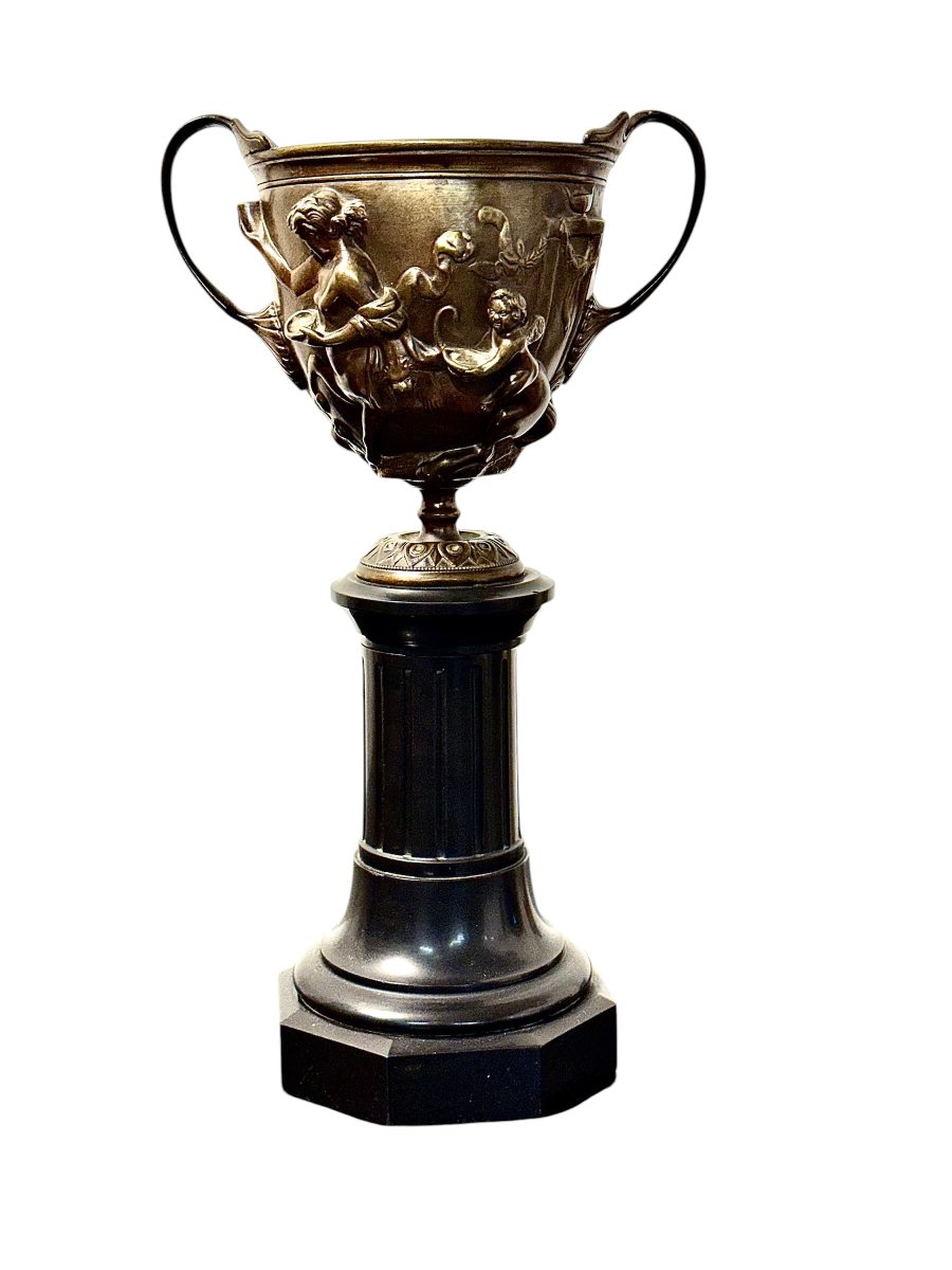 Pair Of 19th Century French Bronze Urns On Marble Pedestals-photo-6