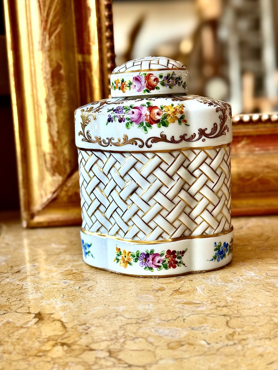 Boîte à thé en porcelaine Le Tallec, peinte à la main et dorée, France, vers 1950-photo-2