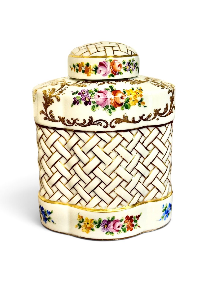 Boîte à thé en porcelaine Le Tallec, peinte à la main et dorée, France, vers 1950