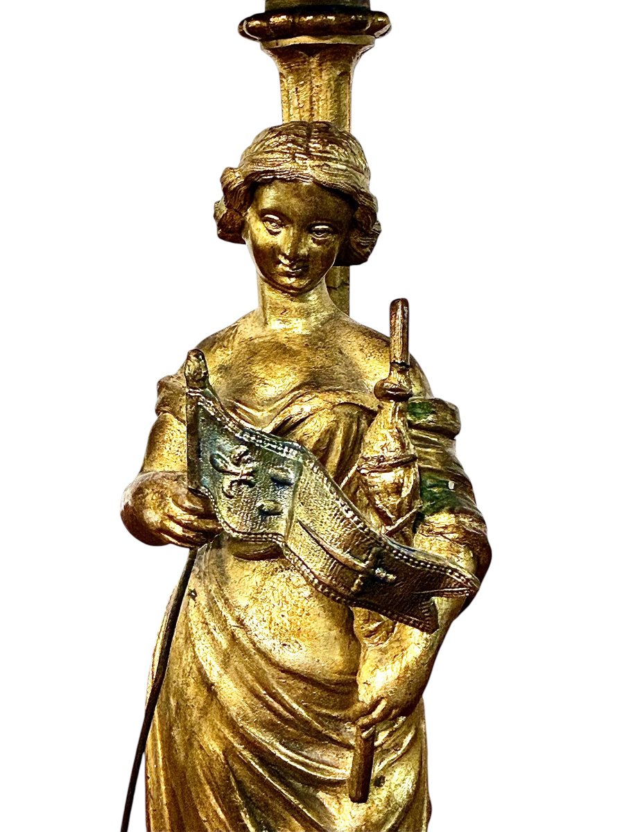 Paire de bougeoirs en bronze doré à figures féminines néoclassiques, XIXe-photo-7