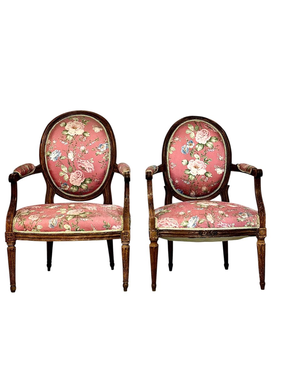 Paire de fauteuils d'époque Louis XVI en hêtre, France, vers 1775