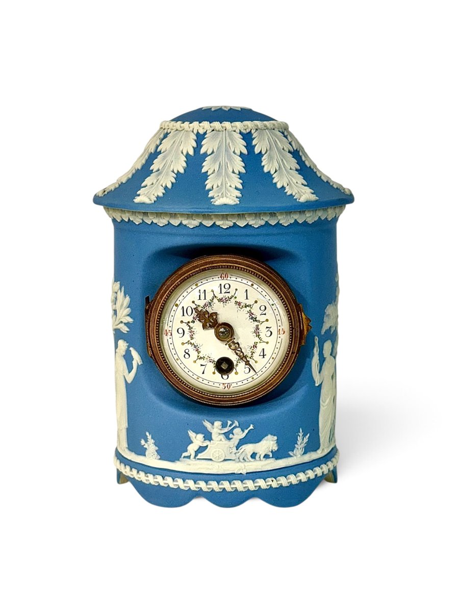 Horloge Wedgwood en Jasperware bleu du XIXe siècle, vers 1890