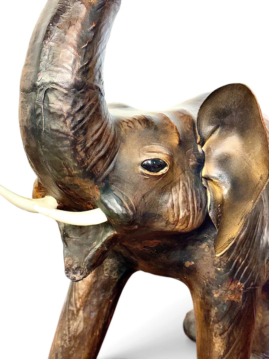 Grande sculpture d’éléphant en cuir, fin XIXe siècle-photo-3