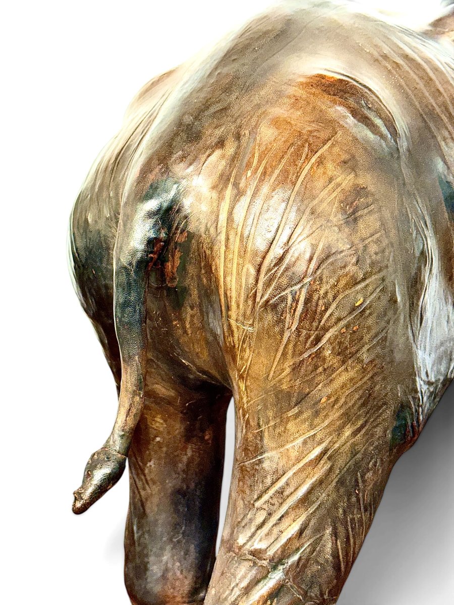 Grande sculpture d’éléphant en cuir, fin XIXe siècle-photo-2