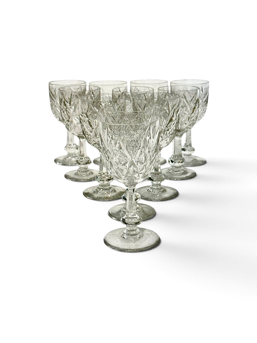 Suite de 11 verres Baccarat modèle Burgos en cristal taillé, France-photo-1