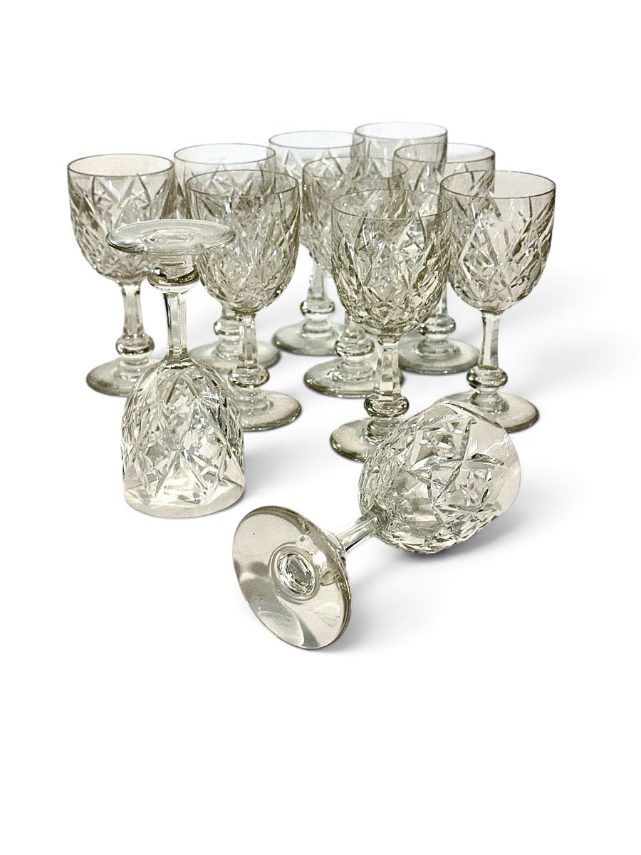 Suite de 11 verres Baccarat modèle Burgos en cristal taillé, France-photo-2