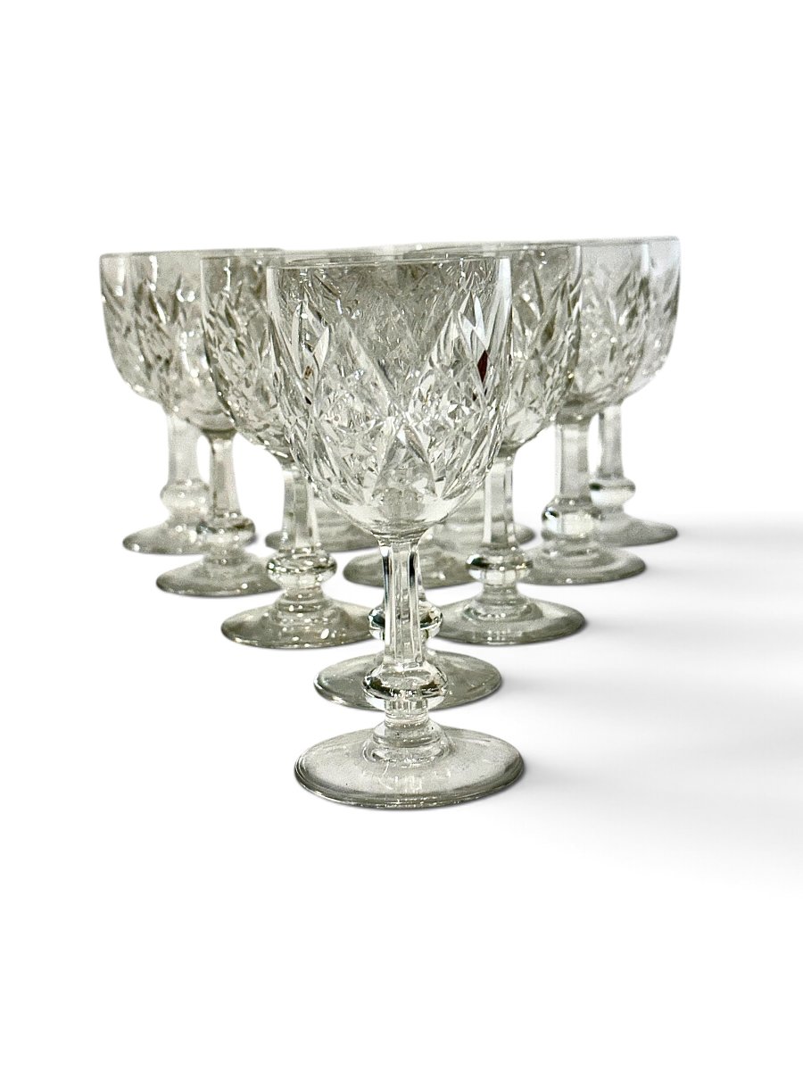 Suite de 11 verres Baccarat modèle Burgos en cristal taillé, France-photo-7