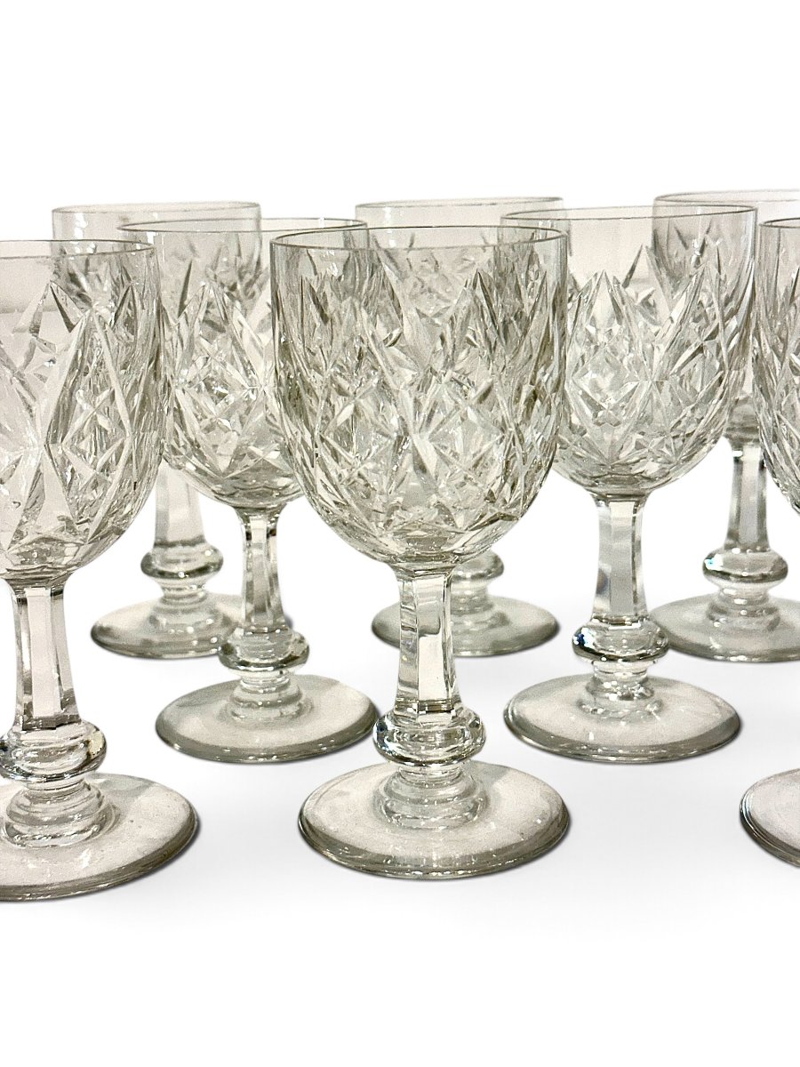 Suite de 8 verres Baccarat modèle Burgos en cristal taillé, France-photo-3