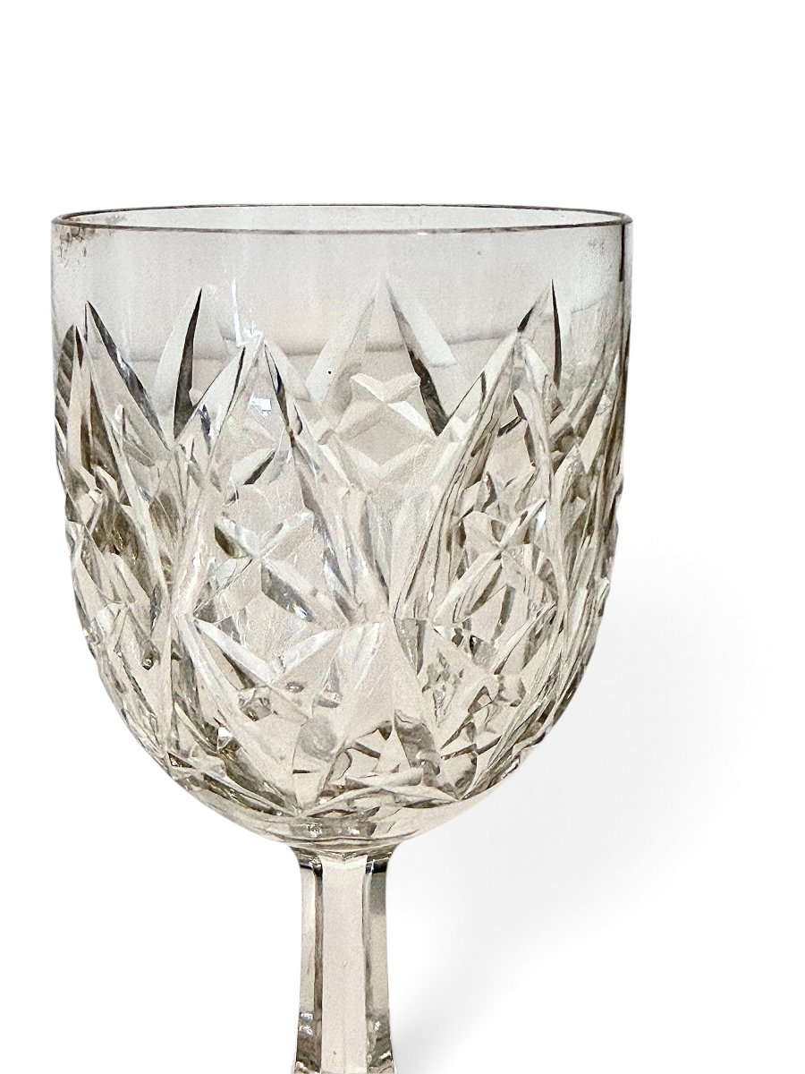 Suite de 8 verres Baccarat modèle Burgos en cristal taillé, France-photo-3