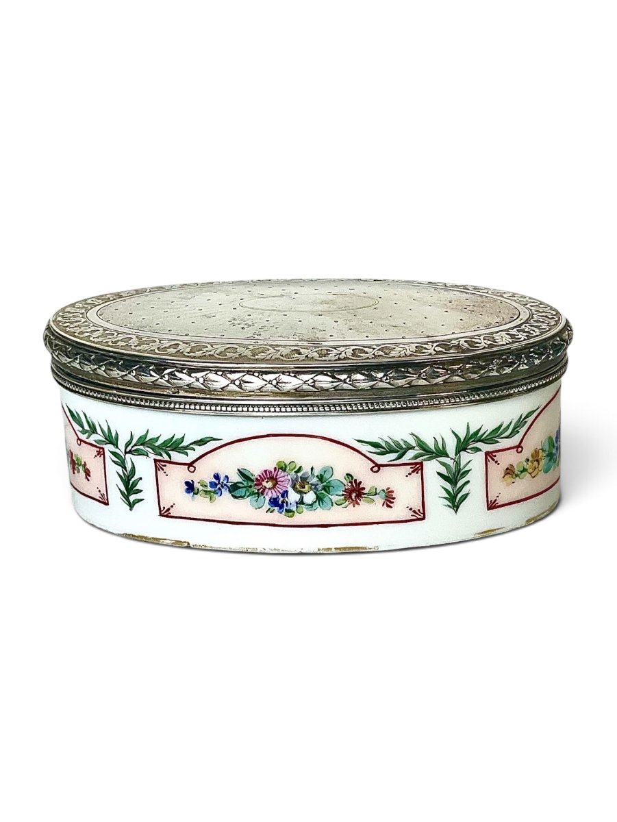 18th Century Sèvres Porcelain Box With Puiforcat Silver Mount