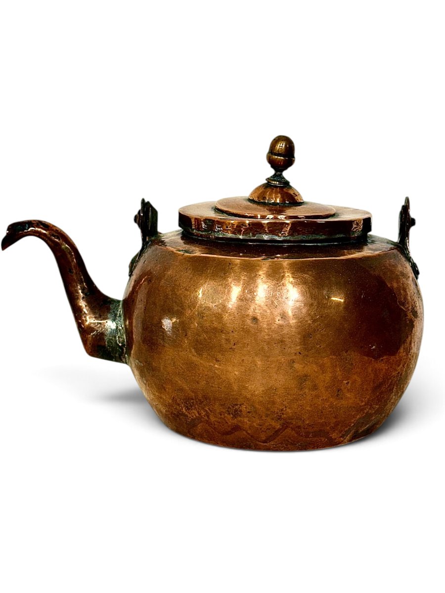 19th Century Handcrafted Copper Kettle With Swing Handle-photo-8