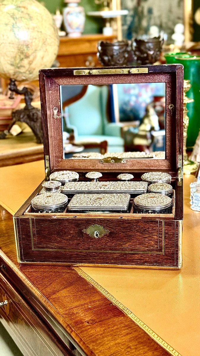 Coffret de voyage anglais victorien en noyer et cristal, vers 1880-photo-2