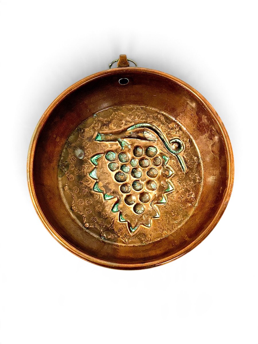 Pair Of Antique French Repoussé Copper Moulds With Fruit Motifs-photo-7