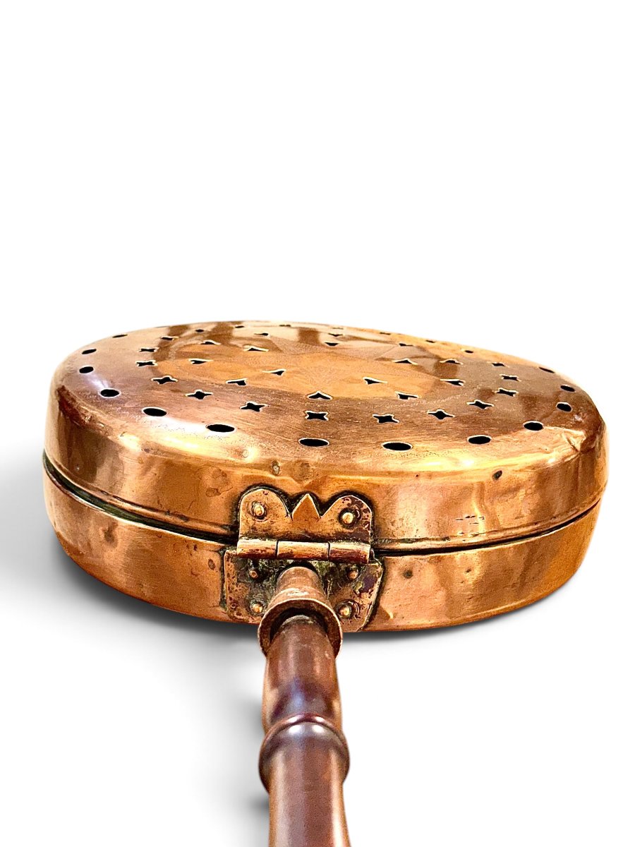Bassinoire en cuivre du XIXe siècle à décor ajouré d’étoile-photo-3