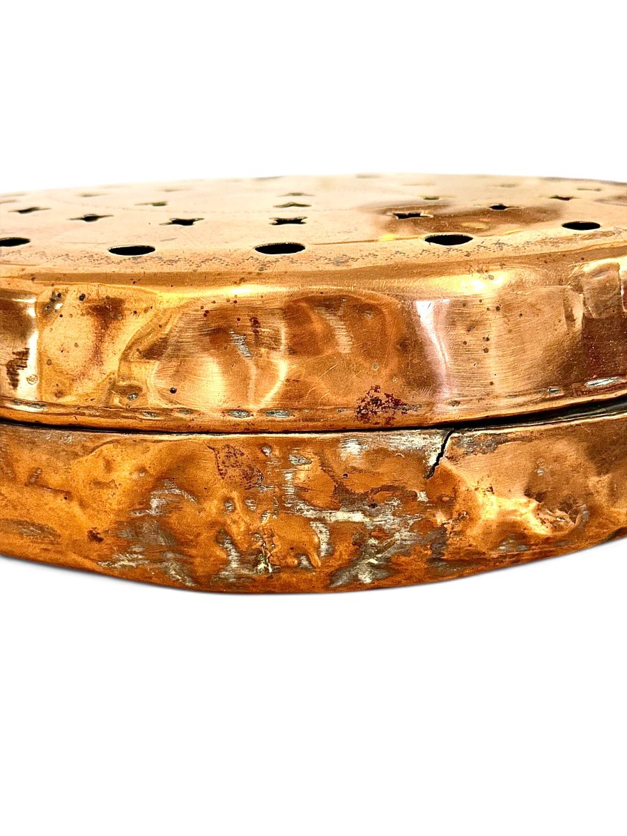 Bassinoire en cuivre du XIXe siècle à décor ajouré d’étoile-photo-7
