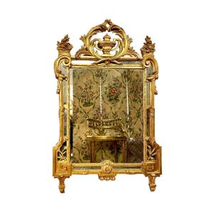 Miroir à Parecloses d'Epoque Louis XVI en Bois Doré avec écusson Orné