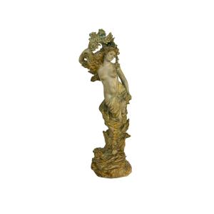Grande Statue en Plâtre Polychrome Art nouveau d'un Nu Féminin, France vers 1900
