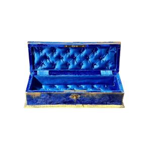 Boîte à bijoux du XIXe siècle en velours bleu avec galon doré, France