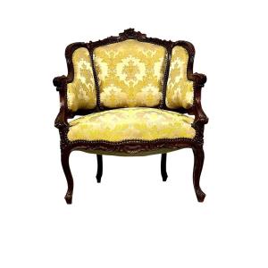 Bergère en noyer sculpté de style Louis XV, France XIXe siècle