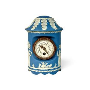 Horloge Wedgwood en Jasperware bleu du XIXe siècle, vers 1890