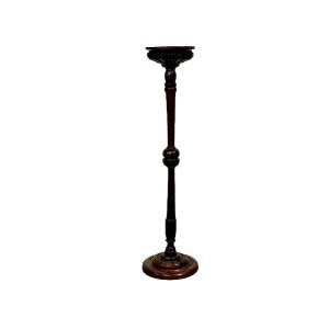 Torchère Piédestal Française en Chêne Sculpté et Tourné, XVIIe Siècle