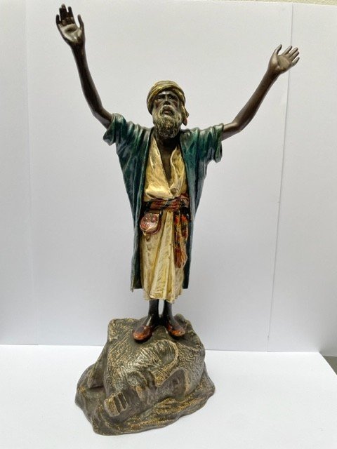 Bronze de Vienne Du 19ième Siècle, "Prieur Arabe sur tête de Sfinx" de Franz Bergman