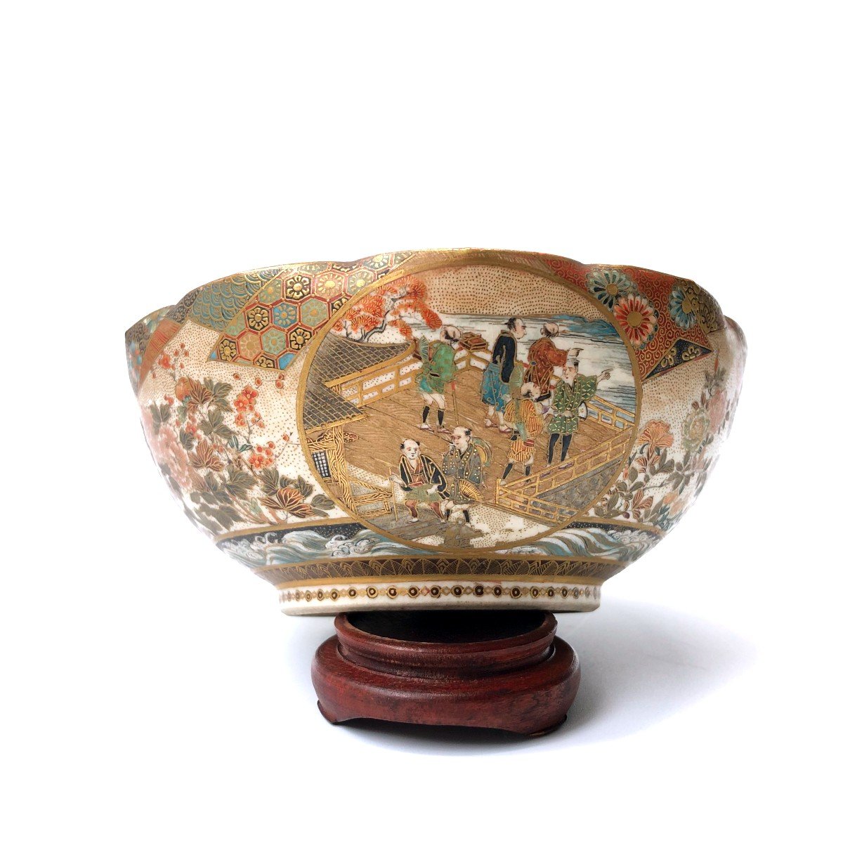 A Japanese Satsuma Bowl Signed Yozan-photo-2