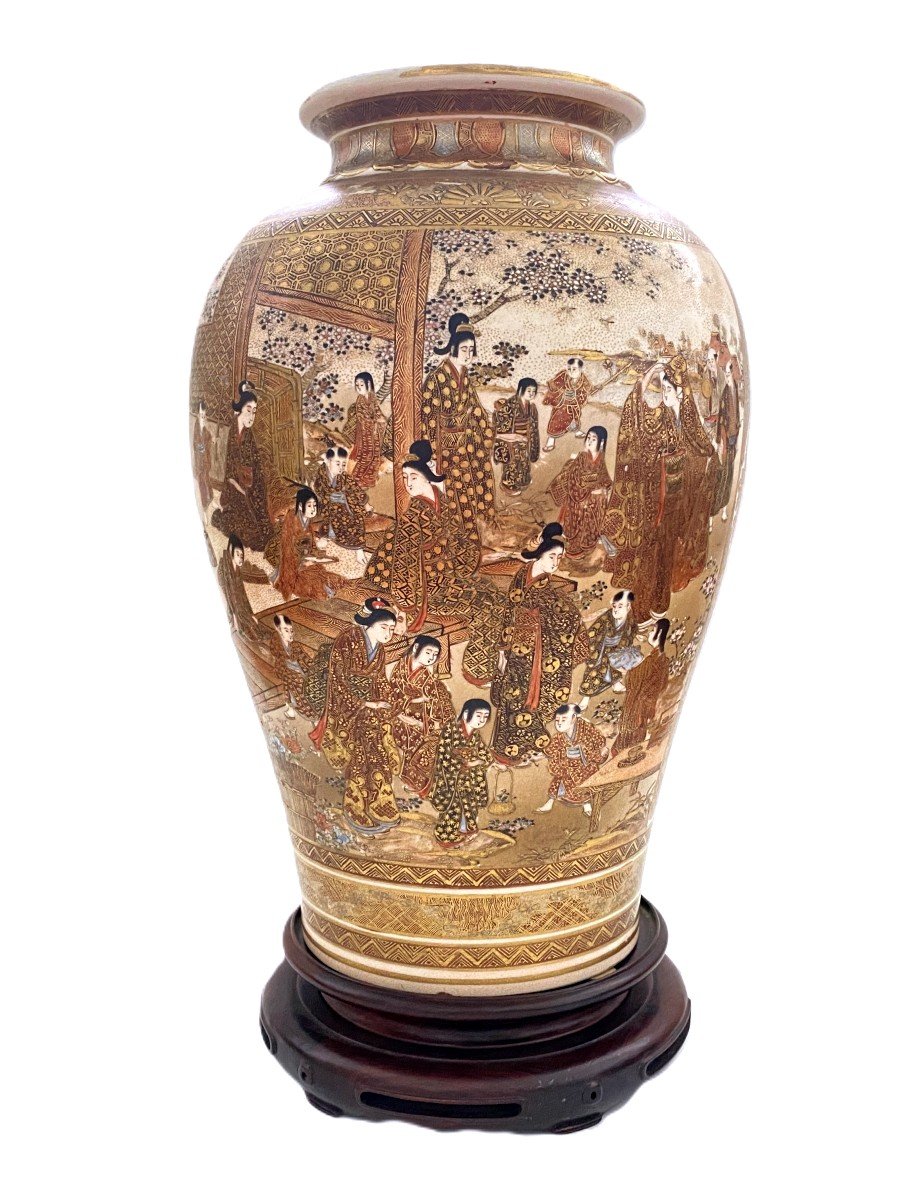 Japanese Satsuma Vase By Kinkozan Meiji Period