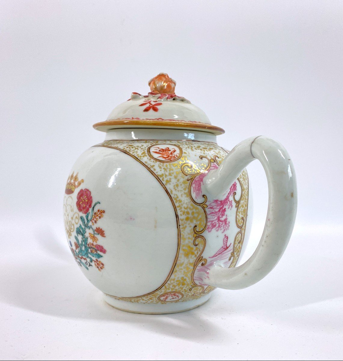 Chinese Porcelain Teapot Export Coat Of Arms Dated 1752 Famille Rose-photo-1