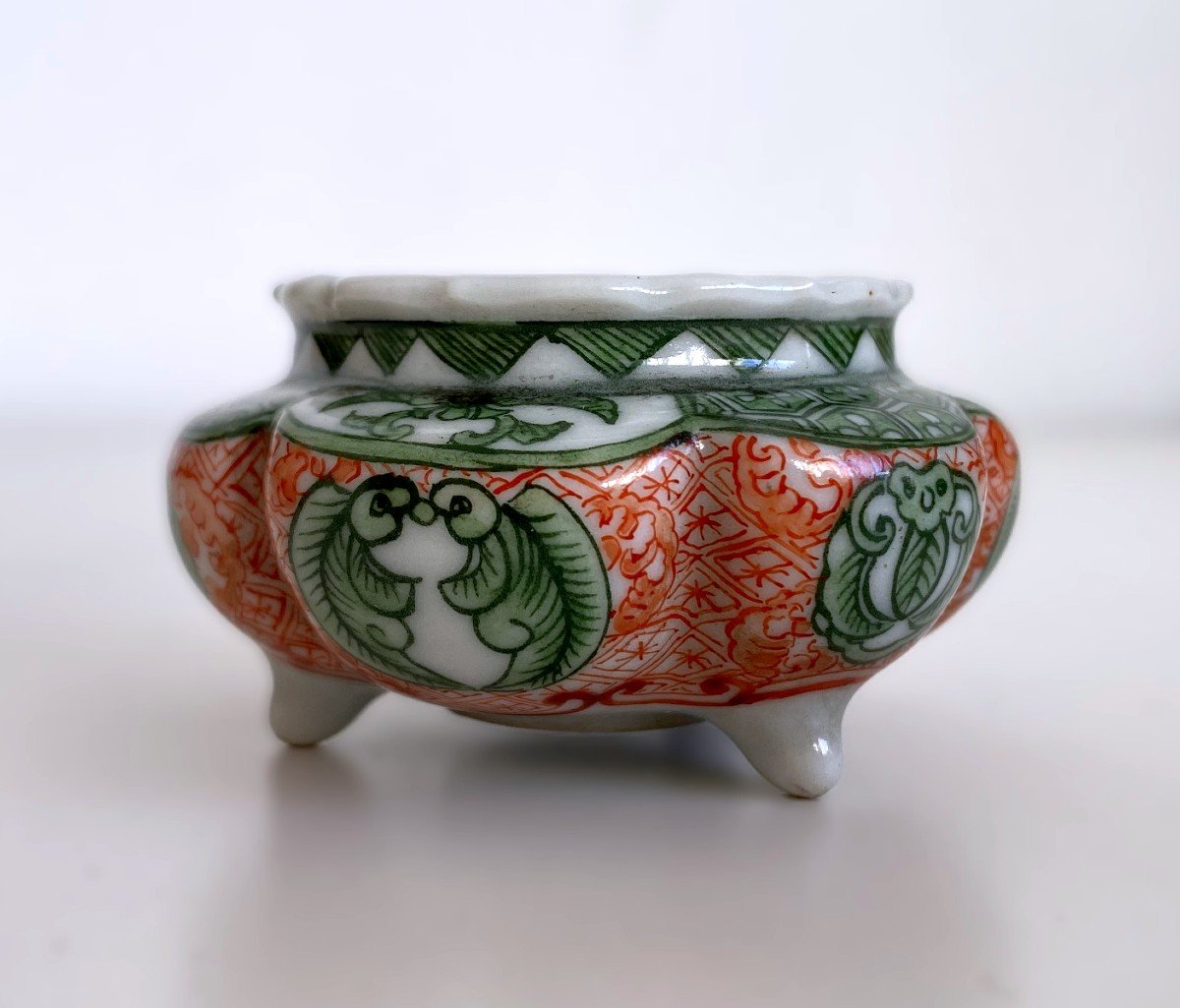 Makuzu Kozan - Japanese Small Incense Burner Koro Tripod Vase -photo-3