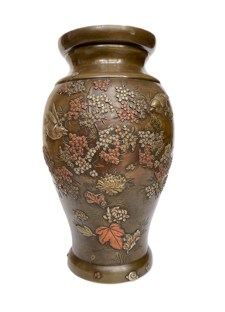 Grand Vase En Bronze Japonais Décor Shakudo Relief 