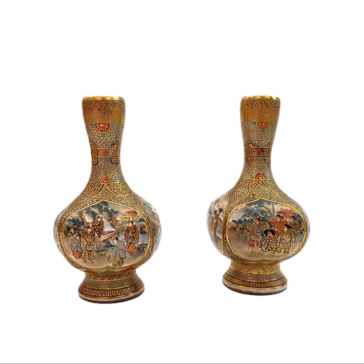 Paire de petits vases en faïence de Satsuma Japon -photo-3