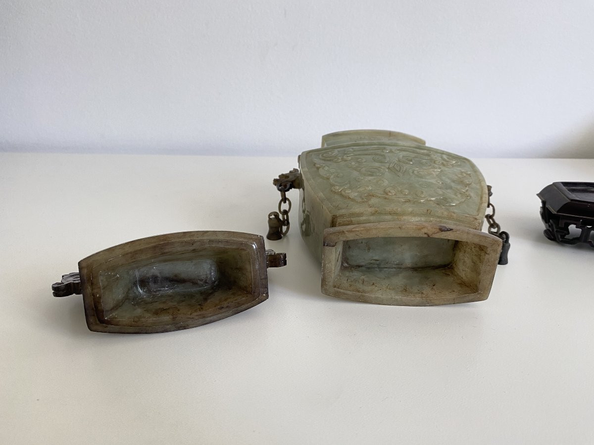 Nephrite Jade Sculpture With Archaic Chinese Motifs-photo-4