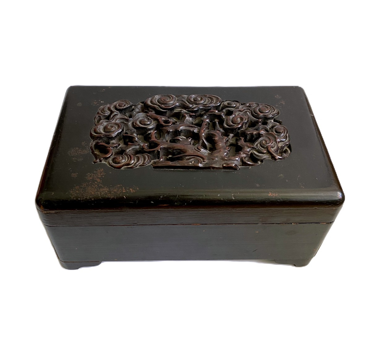 Boite en bois avec incrustations motifs de LingZhi Chine 