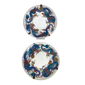 Unusual Pair Of Imari Plates Decorated With Dragons Japan Meiji