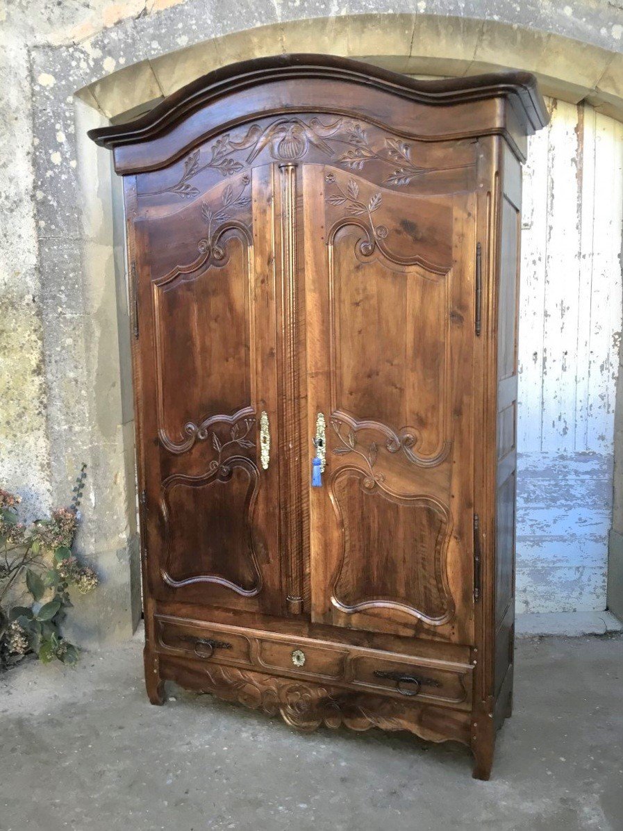 Armoire De Mariage Louis XV Provençale En Noyer d'époque XVIIIé