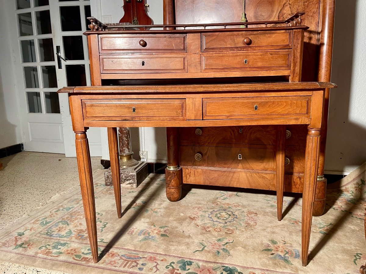 Bureau,, à Gradins, art nouveau , En Noyer D époque 1920 . -photo-1